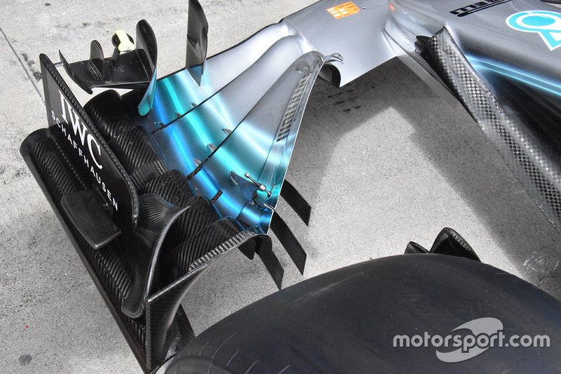 Mercedes-AMG F1 W09 front wing detail