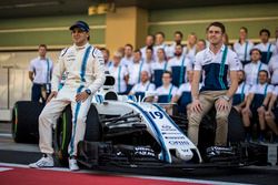 Felipe Massa, Williams y Paul di Resta, Williams en la foto del equipo Williams