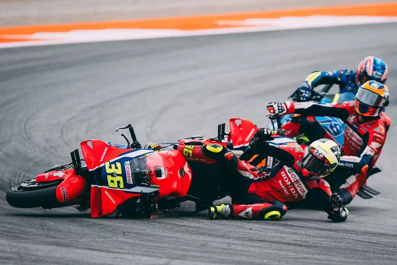 Joan Mir, chute de Honda HRC