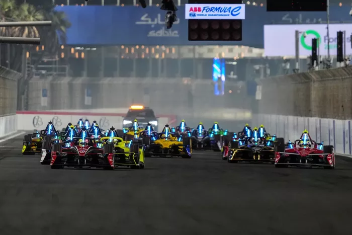 Edoardo Mortara, Mahindra Racing