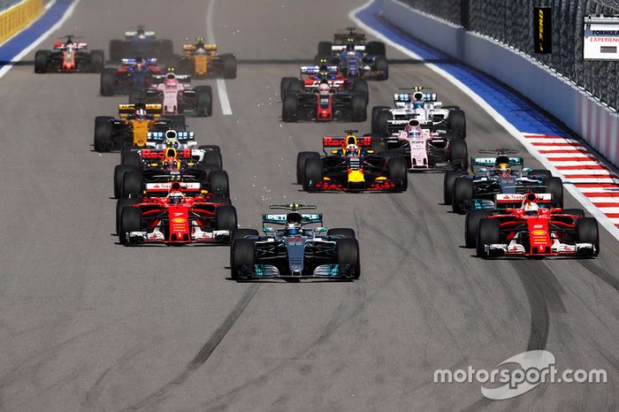 Valtteri Bottas, Mercedes AMG F1 W08, Sebastian Vettel, Ferrari SF70H, Kimi Raikkonen, Ferrari SF70H, Lewis Hamilton, Mercedes AMG F1 W08