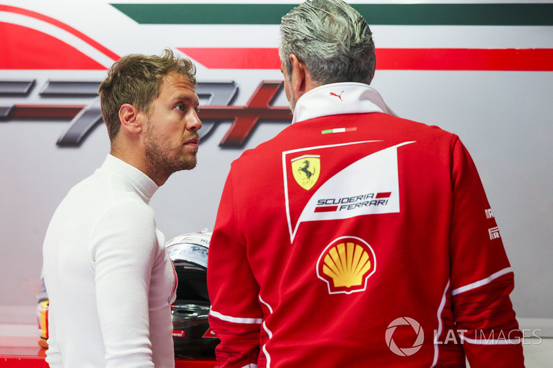Sebastian Vettel, Ferrari, Maurizio Arrivabene, Team Principal, Ferrari