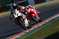 #2 Team R2CL, Suzuki: Nicloas Pouhair, Aaron Morris, Antonio Alarcos