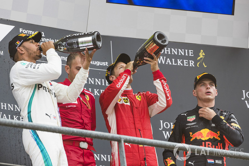 Belgique - Podium : Sebastian Vettel, Lewis Hamilton, Max Verstappen
