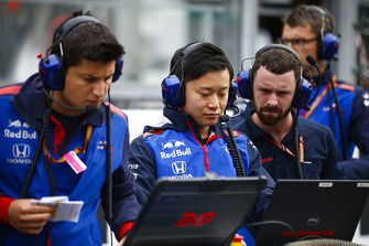 Les ingénieurs Toro Rosso Honda au travail
