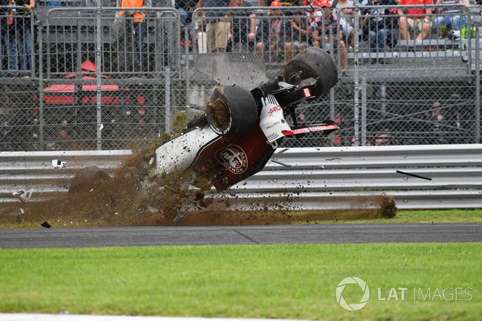 Choque de Marcus Ericsson, Sauber C37