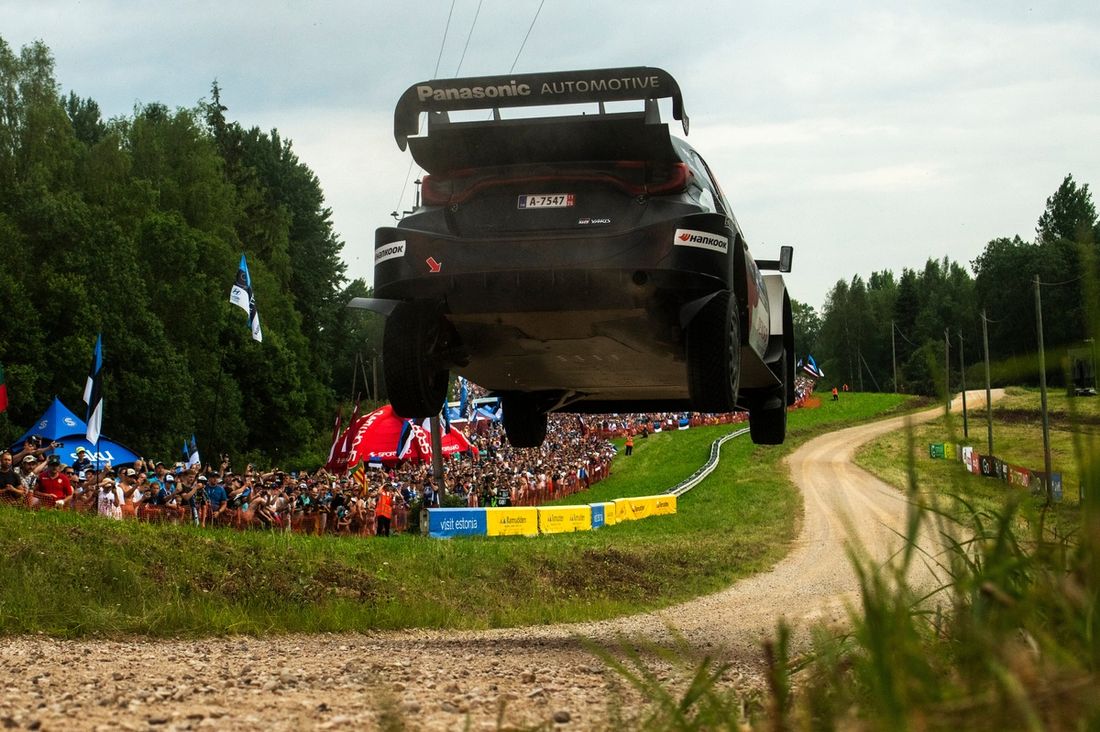 Oliver Solberg, Elliott Edmondson, Toyota Gazoo Racing WRT Toyota GR Yaris Rally1