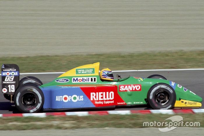 #19: Roberto Moreno (Benetton)