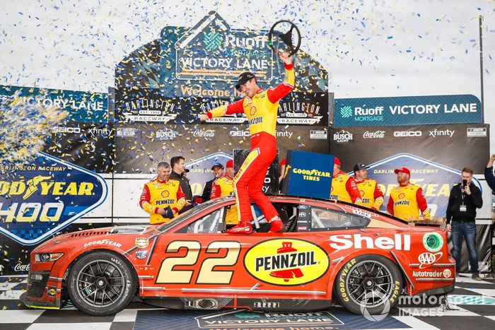 Ganador Joey Logano, Team Penske, Ford Mustang