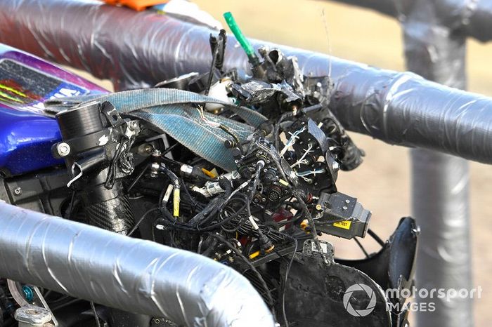 Valentino Rossi, Yamaha Factory Racing, caída