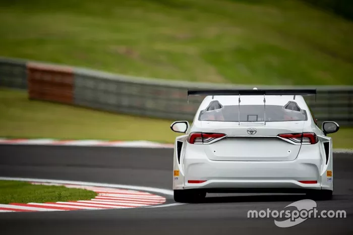 Os novos Corolla e Cruze da Stock Car 2020
