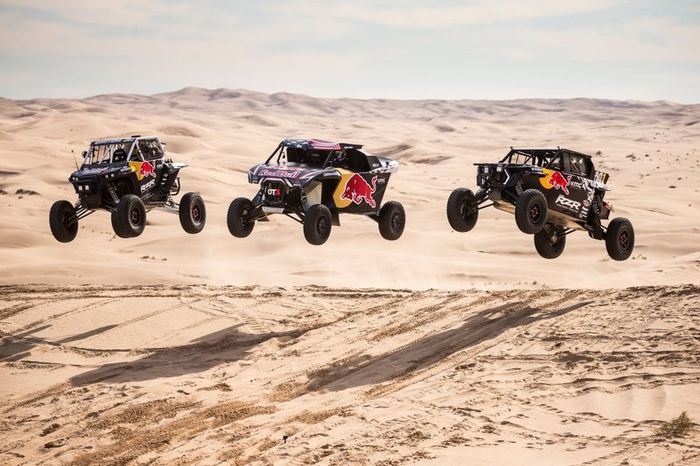 Blade Hildebrand, Mitch Guthrie y Seth Quintero, miembros del equipo Red Bull Junior Off-Road