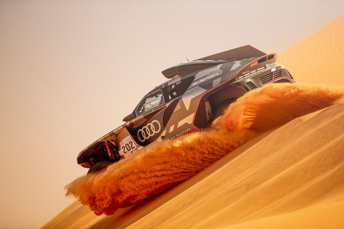 #202 Team Audi Sport Audi: Carlos Sainz, Lucas Cruz