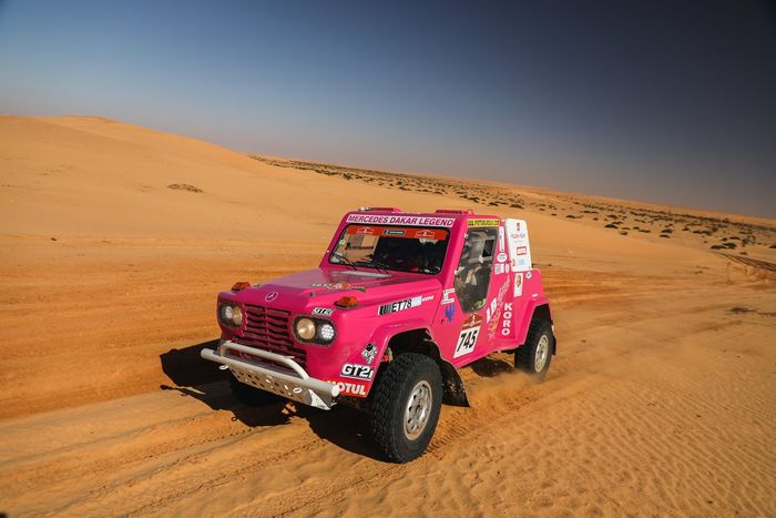 #745 Aventure Girousse Mercedes: Laurent Auboueix, Romain Hedin