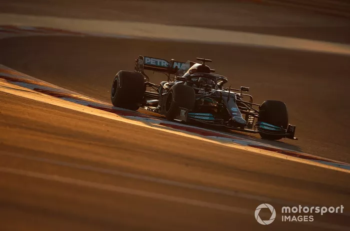 Lewis Hamilton, Mercedes W12
