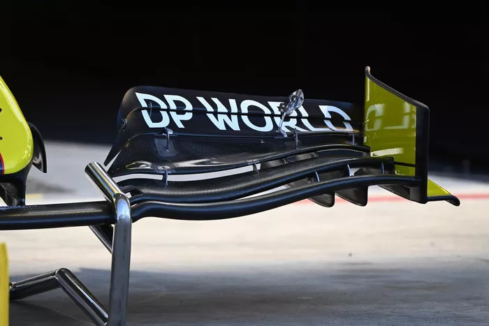 Detalle del alerón delantero del Renault F1 Team R.S.20