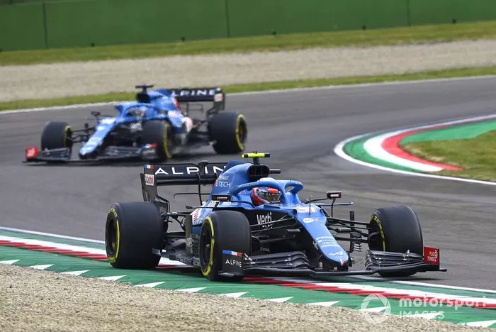 Esteban Ocon, Alpine A521, Fernando Alonso, Alpine A521