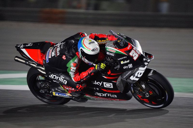 Lorenzo Savadori, Aprilia Racing Team