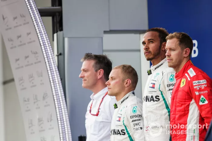 Caras series tras las órdenes de equipo, pero de nuevo dos pilotos Mercedes entre los tres primeros. Las estadísticas de los de Brackley se resumen así: 4 poles de 5, 5 victorias de 5 y 8 de 10 podios.