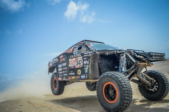 #347 Maxxis Dakar Team: Tim Coronel, Tom Coronel