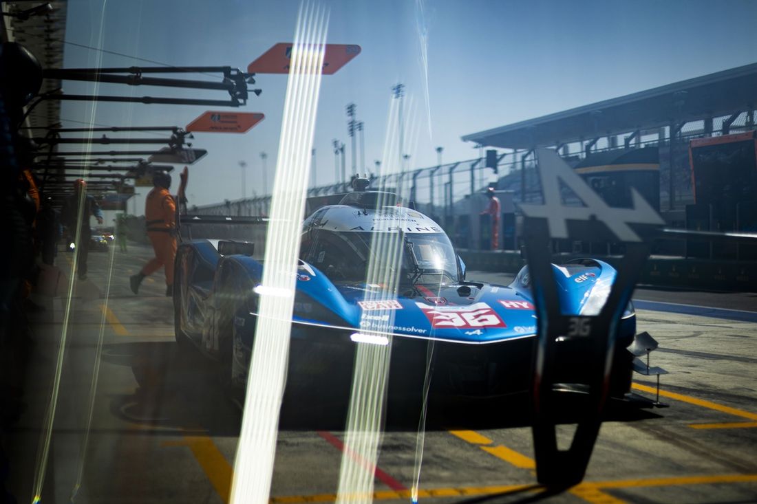 #36 Alpine Endurance Team Alpine A424: Jules Gounon, Frederic Makowiecki, Mick Schumacher