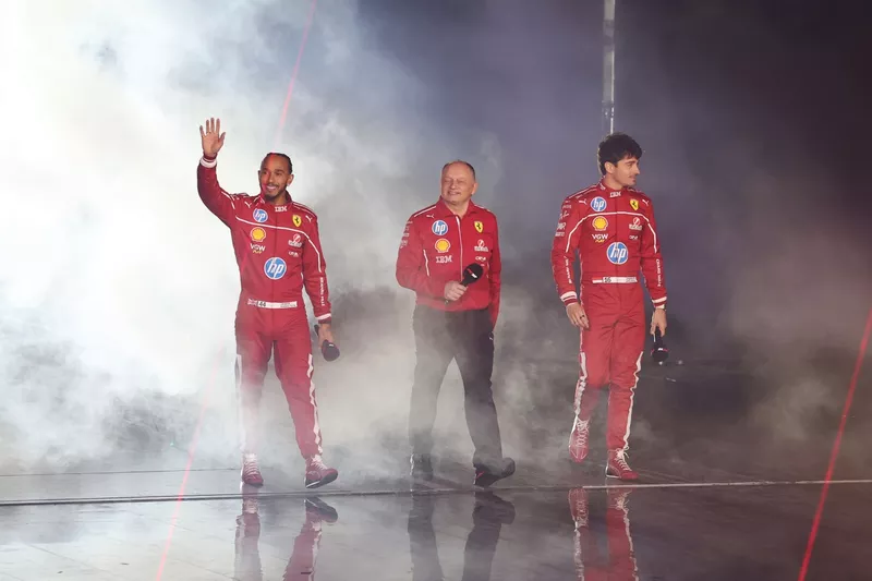Lewis Hamilton, Ferrari, Frederic Vasseur, Team Principal and General Manager, Scuderia Ferrari, Charles Leclerc, Ferrari