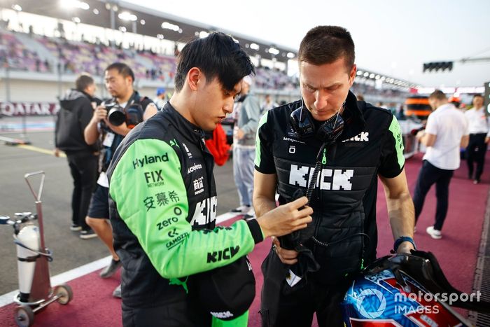 Zhou Guanyu, KICK Sauber