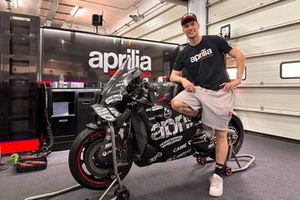 Lorenzo Savadori, Aprilia
