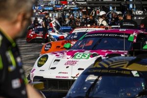#83 Iron Dames Porsche 911 GT3 R (992): Sarah Bovy, Rahel Frey, Michelle Gatting, Karen Gaillard