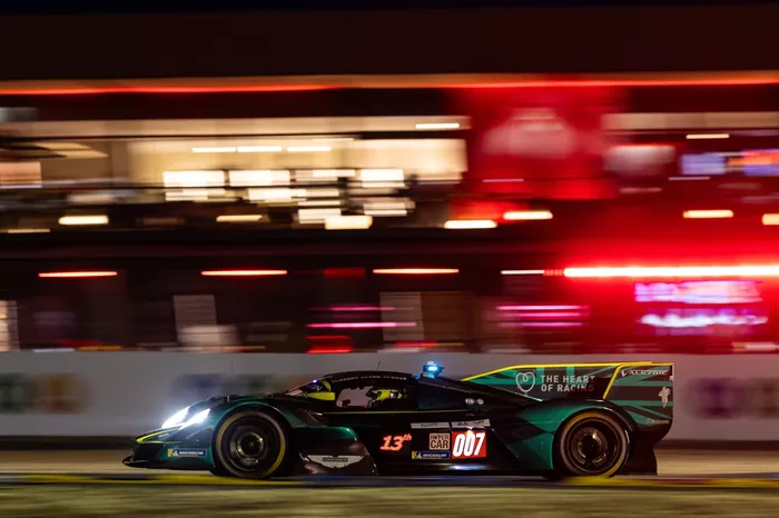  #007 Aston Martin Thor Team Aston Martin Valkyrie: Harry Tincknell, Tom Gamble, Ross Gunn