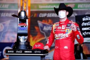 Kyle Busch, Joe Gibbs Racing, Toyota Camry Skittles Zombie