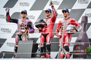 Francesco Bagnaia, Ducati Team, Enea Bastianini, Ducati Team, Jorge Martín, Pramac Racing podio