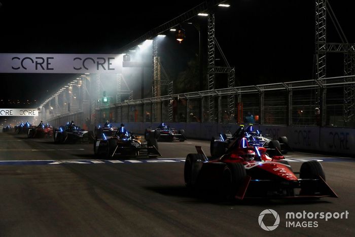 Jake Dennis, Andretti Autosport, Porsche 99 X Electric Gen3 