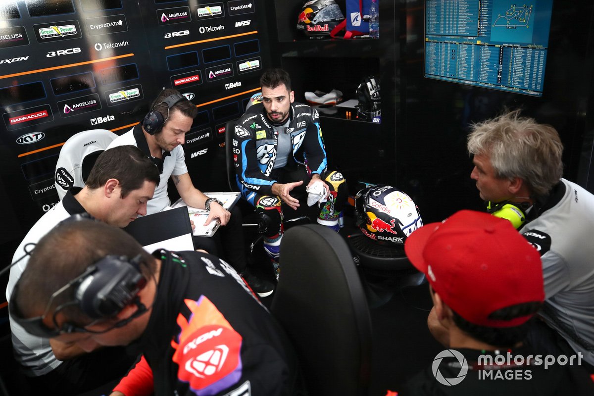 Miguel Oliveira, en su estreno con Aprilia