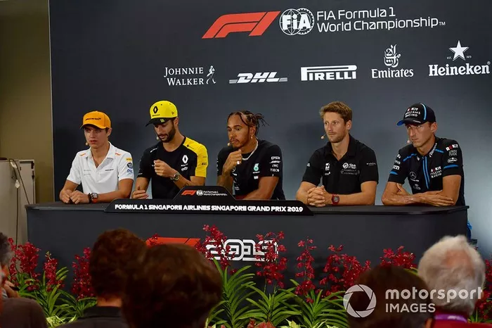 Lando Norris, McLaren, Daniel Ricciardo, Renault F1 Team, Lewis Hamilton, Mercedes AMG F1, Romain Grosjean, Haas F1 y Robert Kubica, Williams Racing en la rueda de prensa