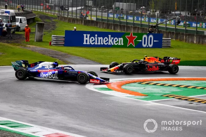 Red Bull siempre ha experimentado con sus pilotos entre sus dos equipos. Además de Kvyat, Gasly también fue degradado a Toro Rosso tras un mal inicio de año y Albon fue el beneficiado, pasando a la primera escudería.