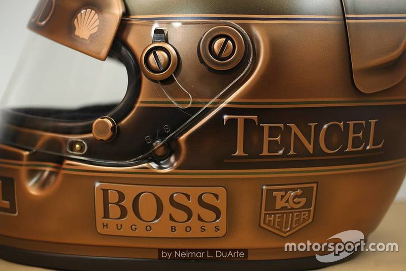 Ayrton Senna bronz sisakja
