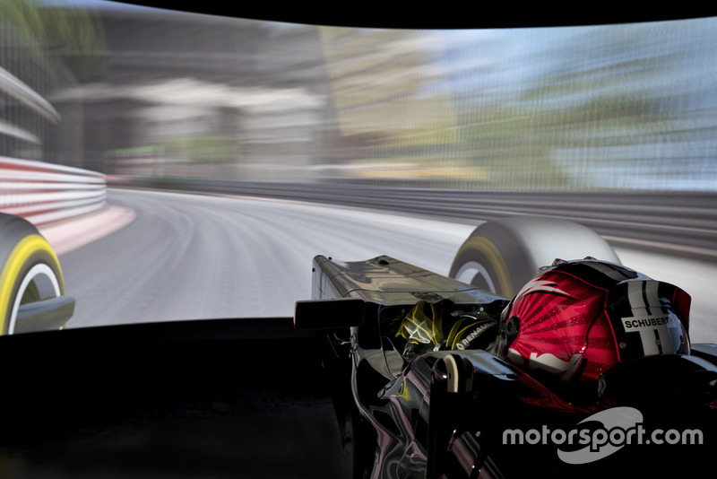 Werksbesuch bei Renault in Enstone