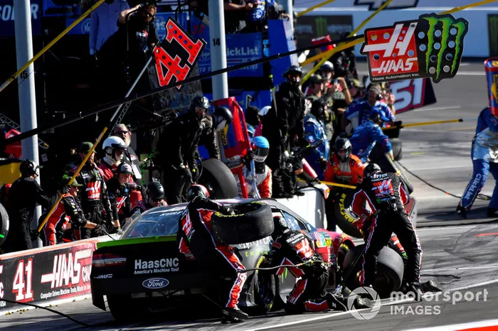 Kurt Busch, Stewart-Haas Racing, Ford Fusion State Haas Automation/Monster Energy