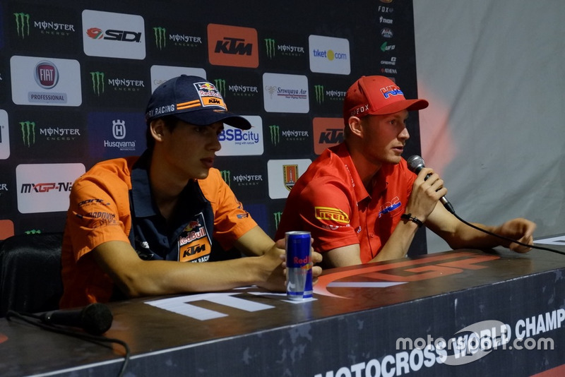 Rueda de prensa MX2: Jorge Prado KTM Factory Racing y Calvin Vlaanderen, Team HRc