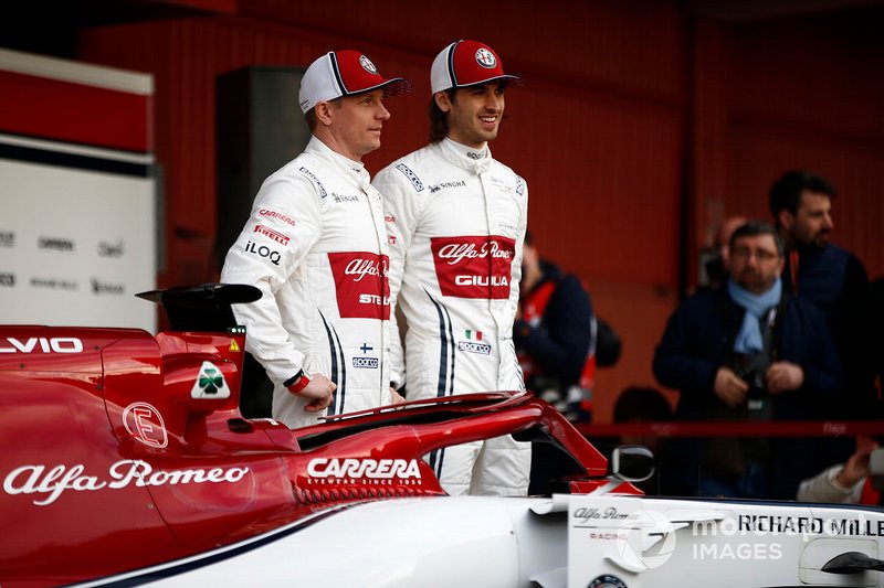 Kimi Raikkonen, Alfa Romeo Racing e Antonio Giovinazzi, Alfa Romeo Racing