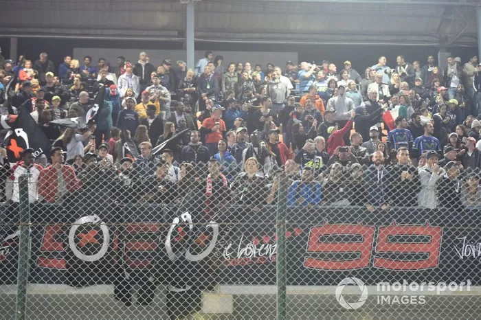 Fans