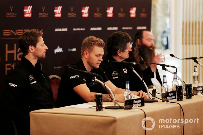 Peluncuran livery Haas F1 2019
