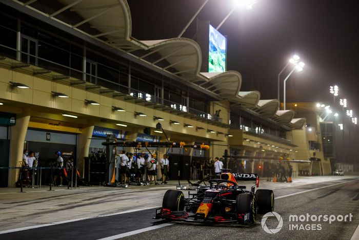 Max Verstappen, Red Bull Racing RB16B 