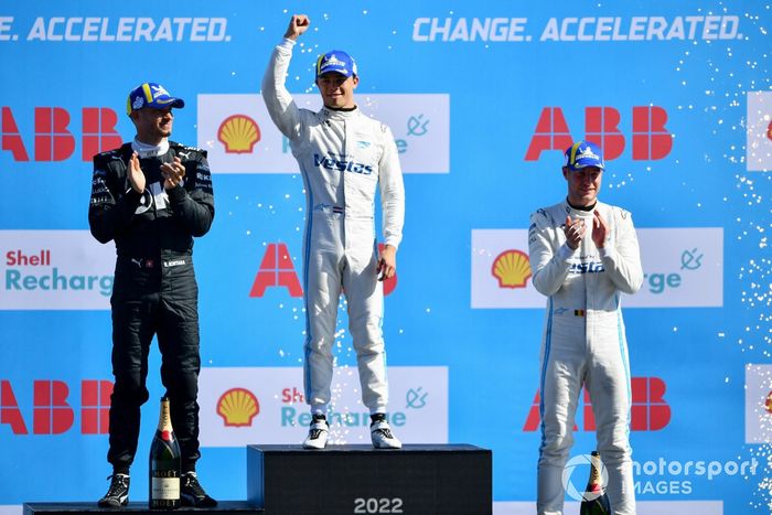 Podio: segundo lugar Edoardo Mortara, Venturi Racing, ganador Nyck de Vries, Mercedes-Benz EQ, tercer lugar Stoffel Vandoorne, Mercedes-Benz EQ