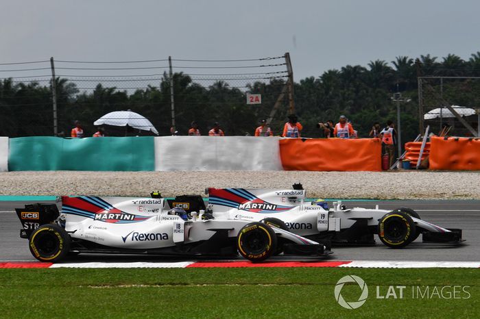 Felipe Massa, Williams FW40 and Lance Stroll, Williams FW40 battle