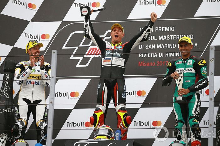 El podio de Misano con Aegerter en el centro y Luthi a la izquierda de la foto