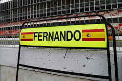 Pit board para Fernando Alonso, McLaren