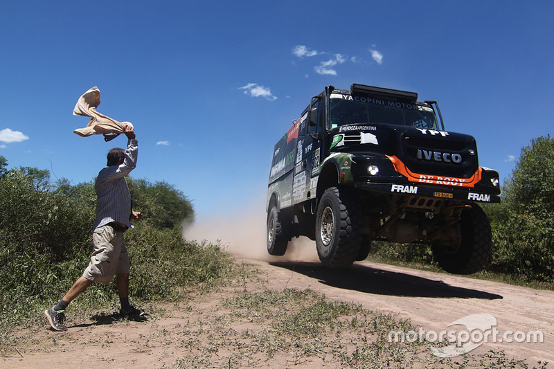 4. #502 Team De Rooy Iveco: Federico Villagra, Adrian Yacopini, Ricardo Torlaschi