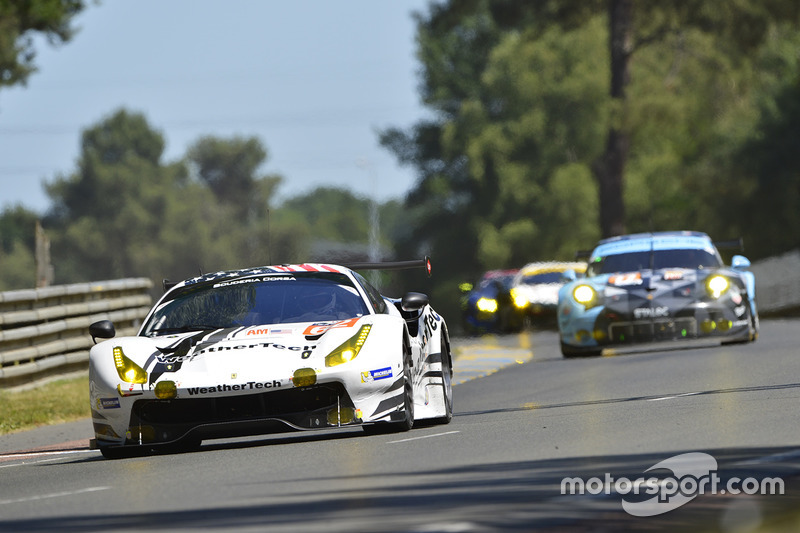 #62 Scuderia Corsa Ferrari 488 GTE: Cooper MacNeil, Bill Sweedler, Townsend Bell